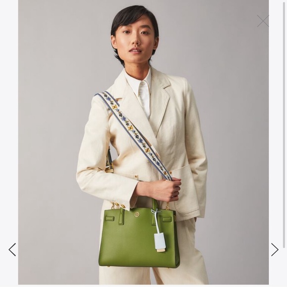 Stunning Tory Burch Leather Bag with floral strap - Picture 7 of 7